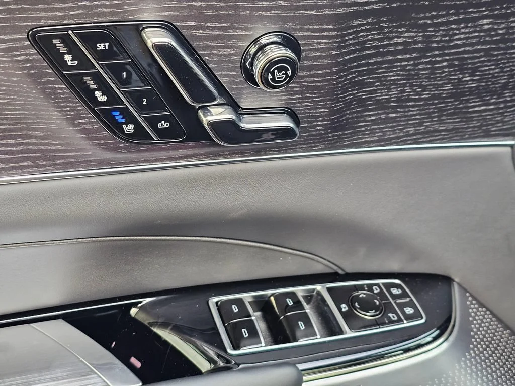 New 2027 Stellar Black Metallic Cadillac V-Series Premium image 22