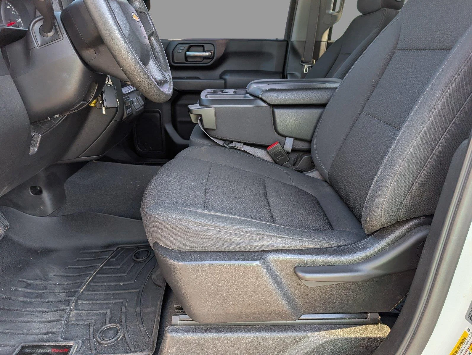Used 2021 SUMMIT WHITE Chevrolet Custom image 3