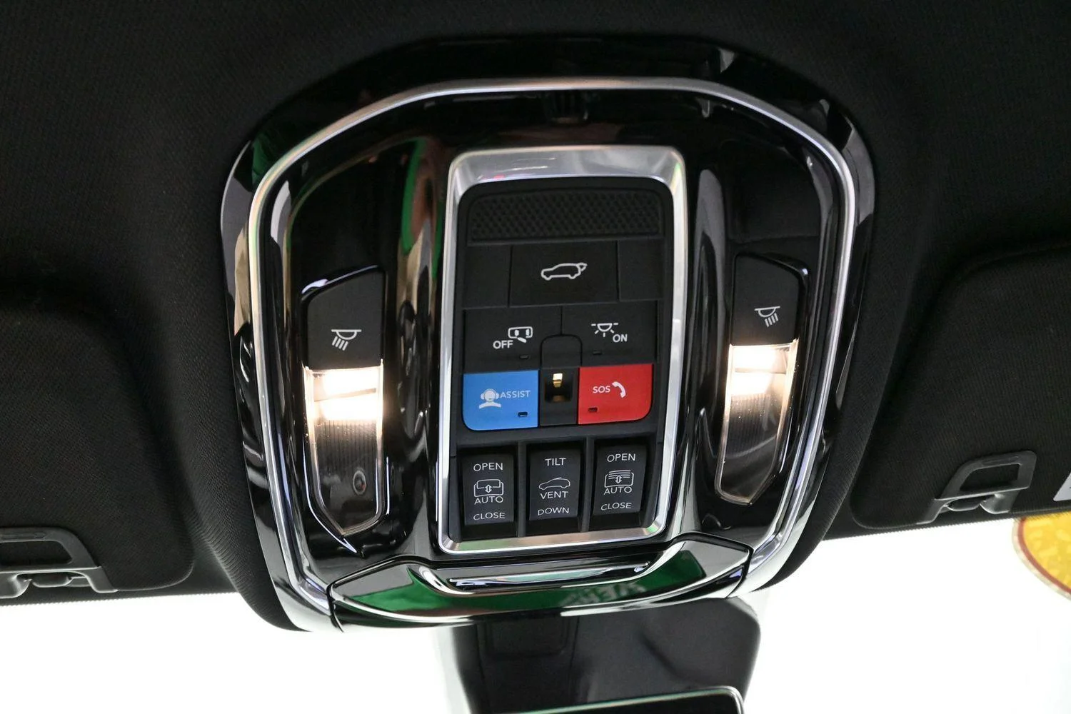 Used 2022 Silver Zynith Jeep Overland image 28
