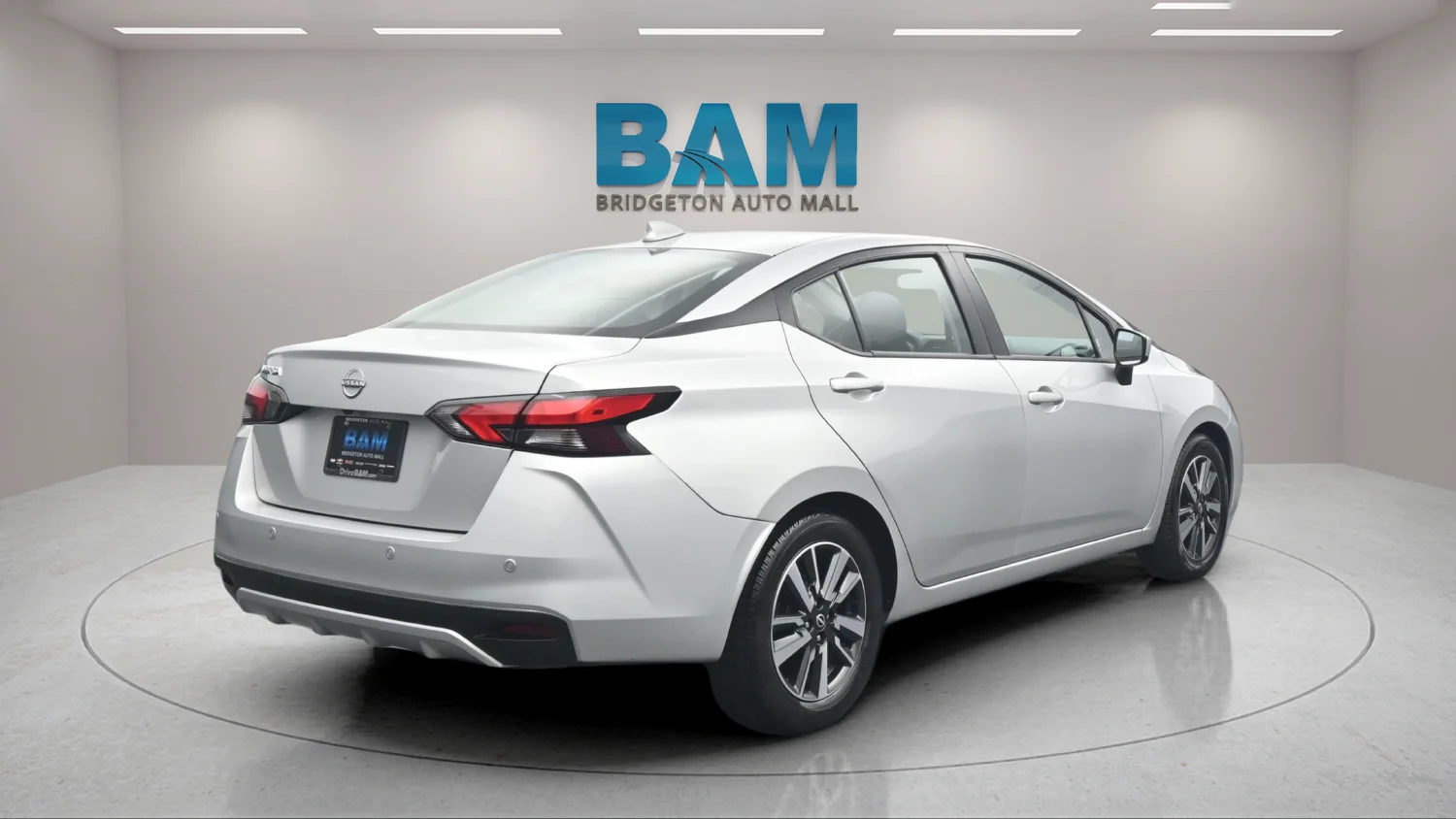 Used 2025 Silver Nissan 1.6 SV image 6