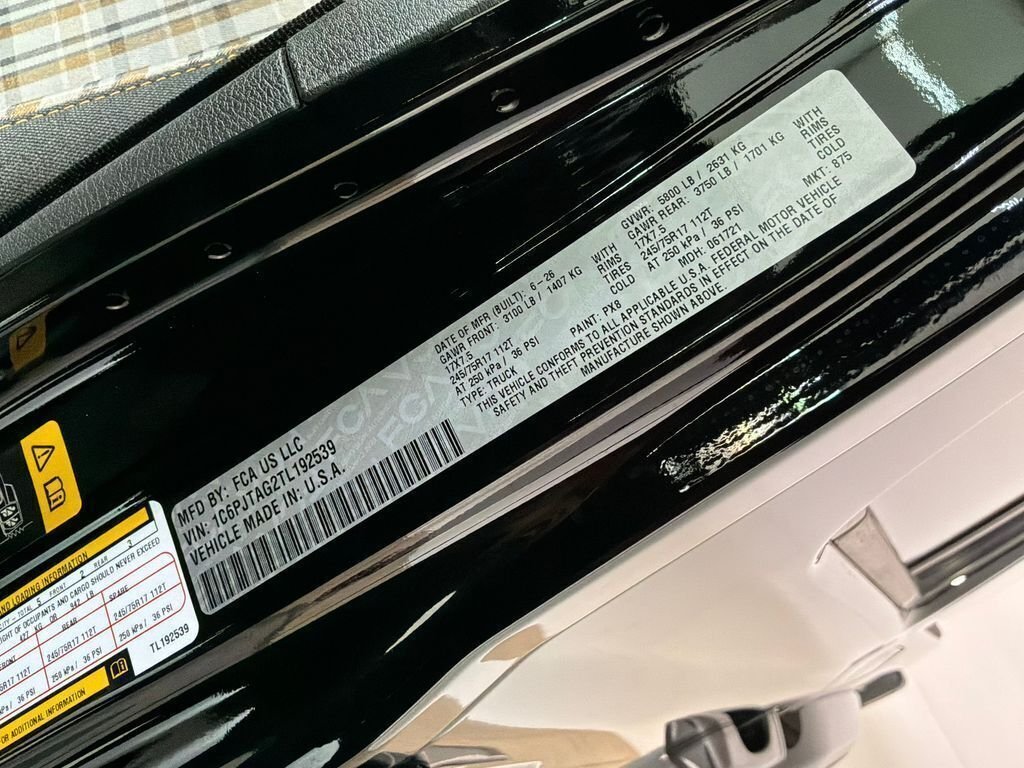 New 2026 Black Clearcoat Jeep 85th Anniversary Edition image 33