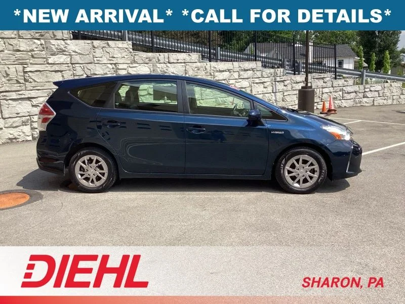 Used 2017  Toyota Four image 8