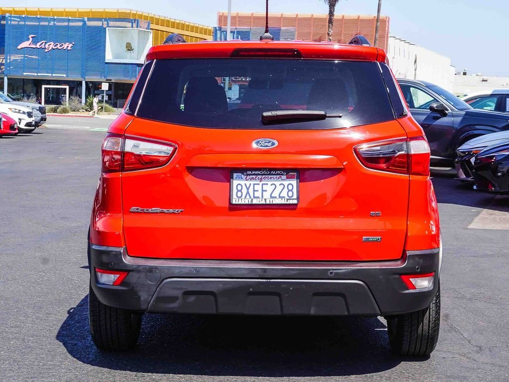 Used 2019 Red Ford SE image 5
