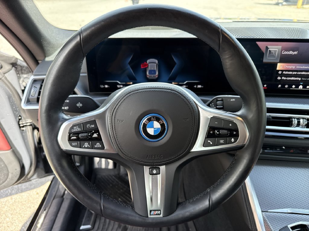 Certified Used 2024 Gray BMW xDrive40 image 4