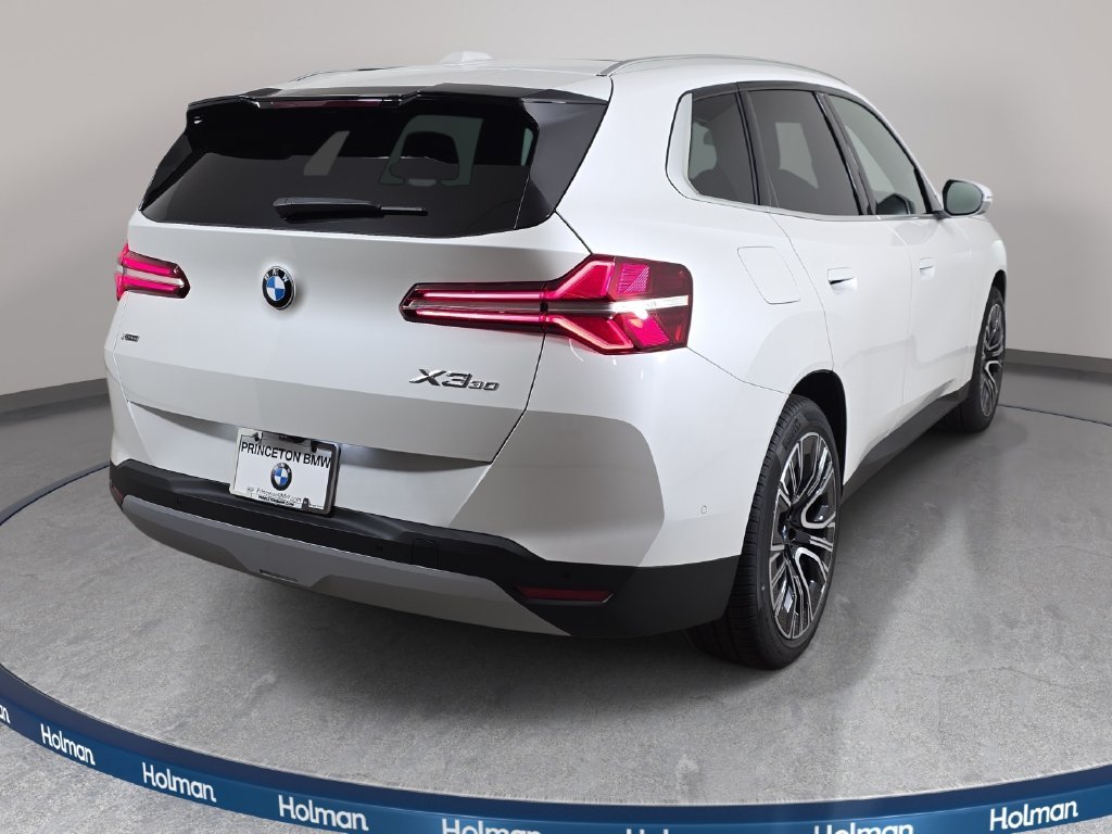 New 2026 Mineral White Metallic BMW 30 xDrive image 5