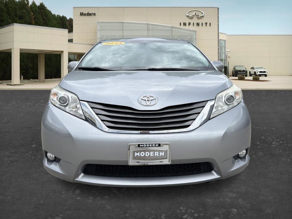 Used 2013 Silver Sky Metallic Toyota XLE image 2