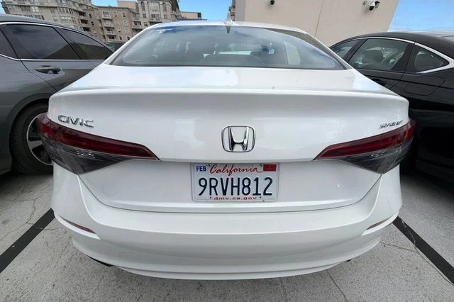 Certified Used 2025 Platinum White Pearl Honda Sport image 9