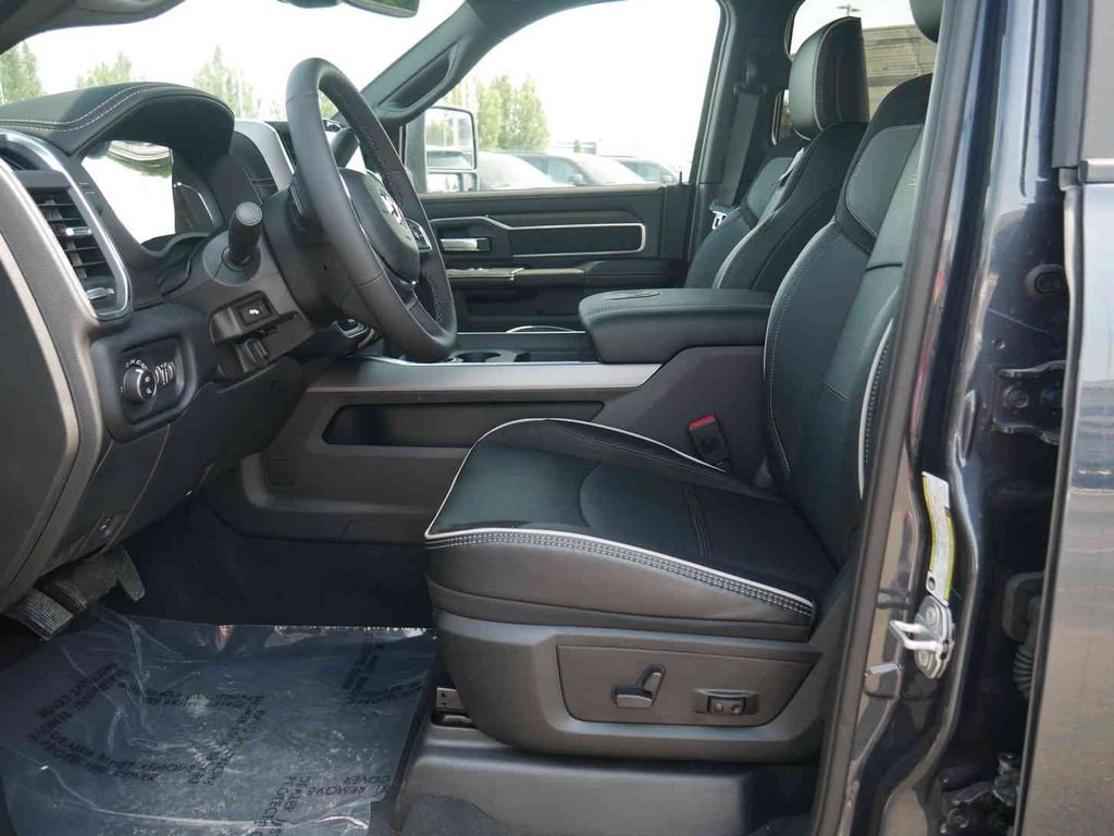 New 2026 Forged Blue Metallic Exterior Paint RAM LARAMIE image 30