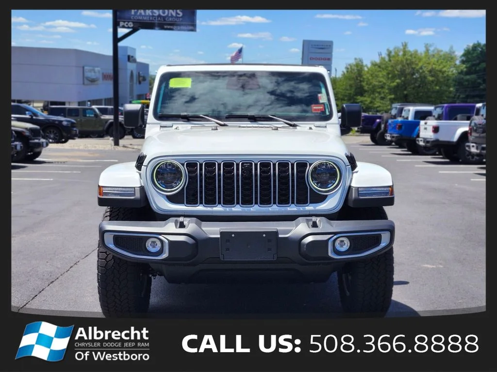 New 2026 Bright White Clear-Coat Exterior Paint Jeep Sahara image 8