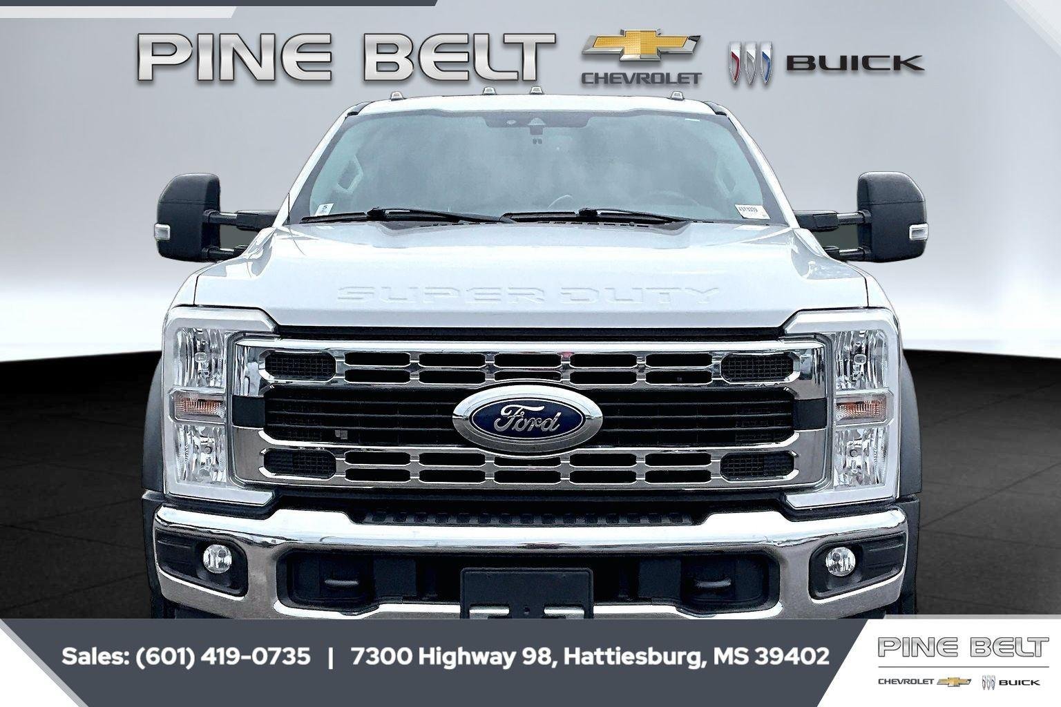 Used 2023 White Ford XL image 3