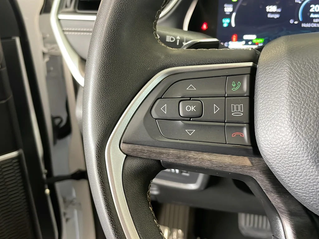 Used 2024 White Jeep 4xe image 16