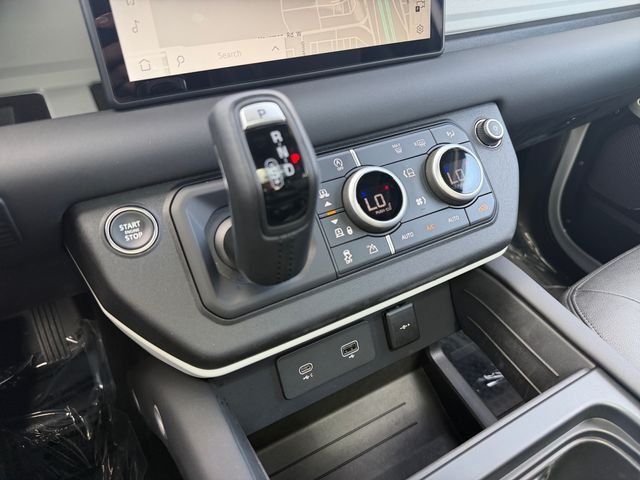 Certified Used 2024 Fuji White Land Rover S image 24