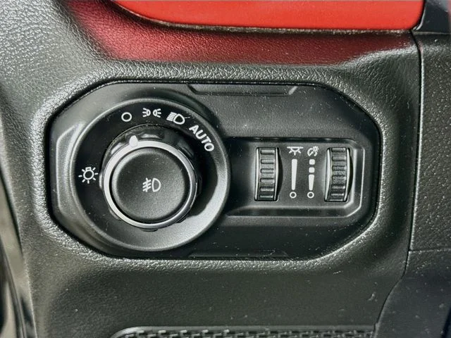 Used 2022 Black Jeep Unlimited Rubicon image 10