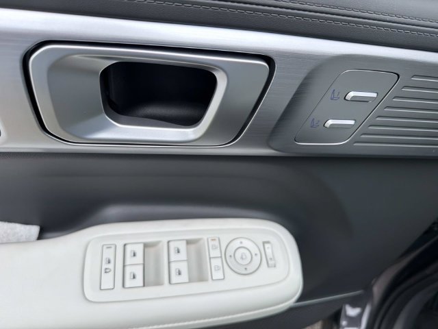 New 2027 Gray Hyundai Limited image 8