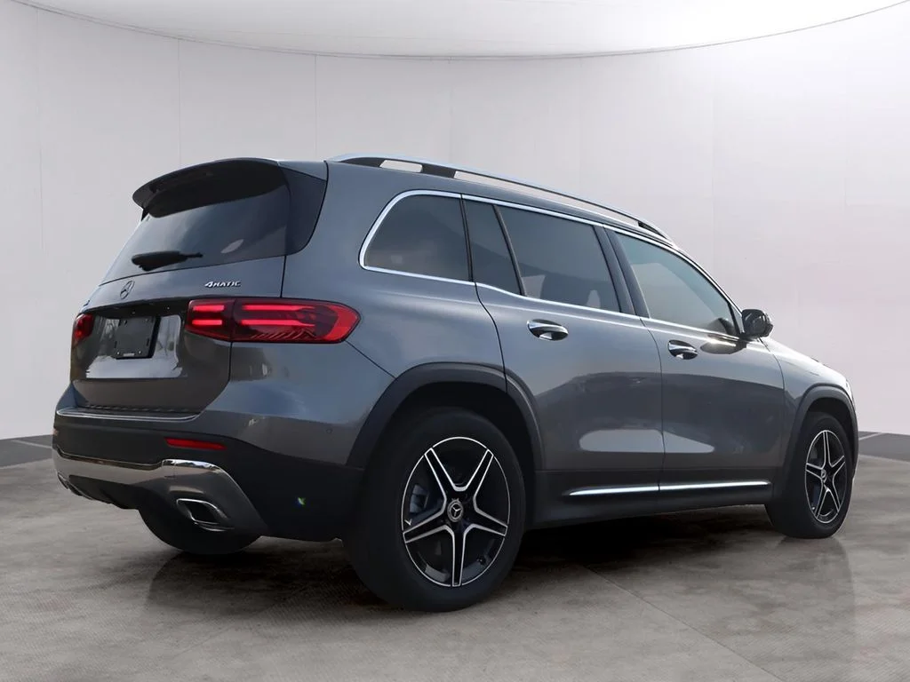 Used 2026 Mountain Gray Metallic Mercedes-Benz GLB 250 image 7