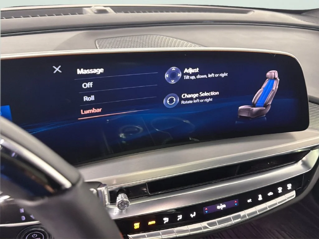 2025 Cadillac LYRIQ Luxury 3 - Photo 29