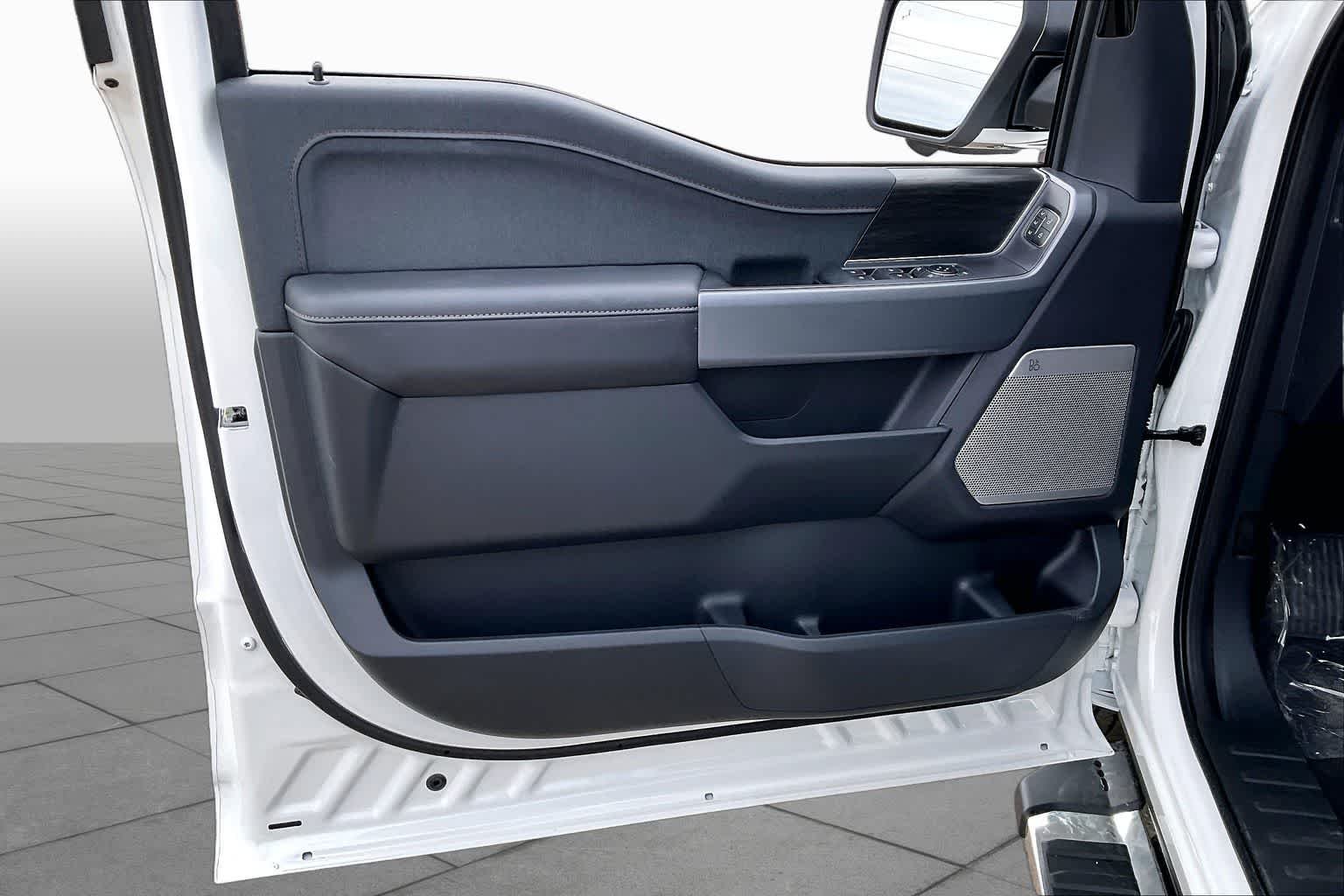 New 2026 Star White Metallic Tri-Coat Ford Lariat® image 10