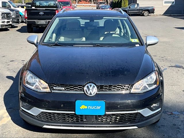 Used 2017 Black Volkswagen TSI SE image 2