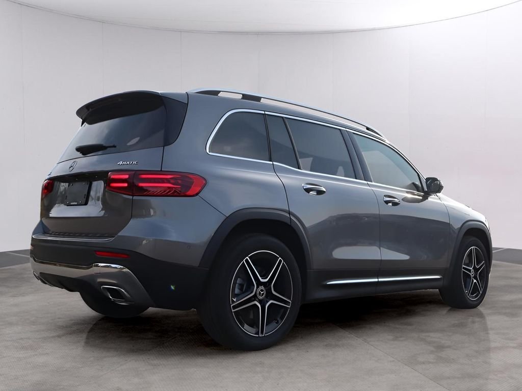Used 2026 Mountain Gray Metallic Mercedes-Benz GLB 250 image 7