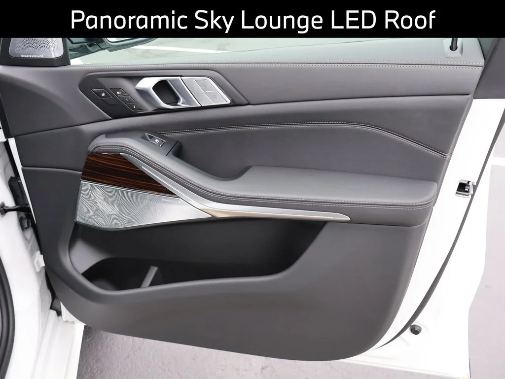 New 2027 White BMW xDrive40i image 14