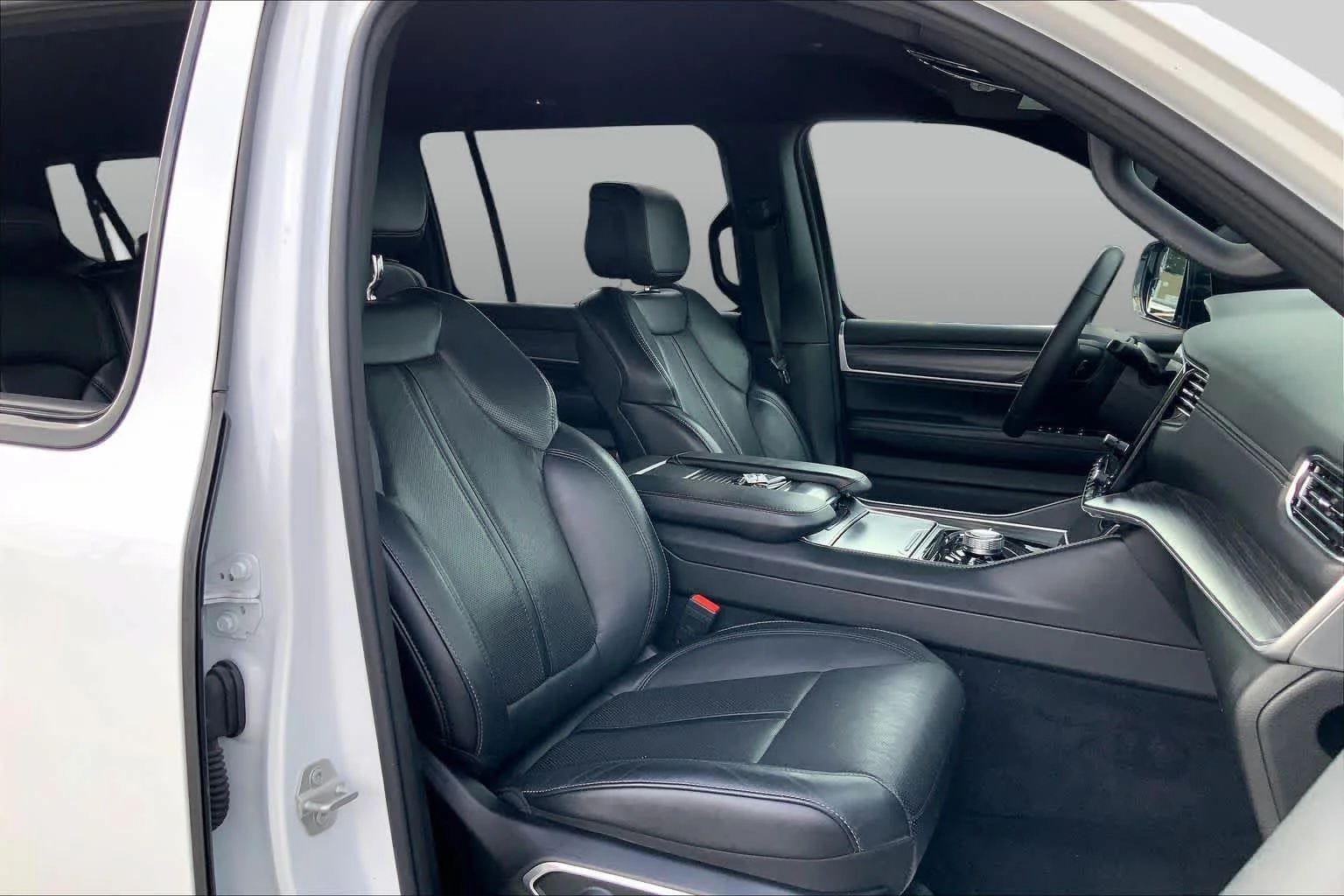 Used 2024 Bright White Clearcoat Jeep Series III image 9