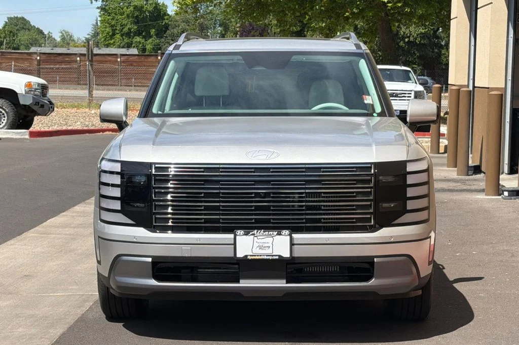 New 2026 Silver Hyundai SEL Premium image 6