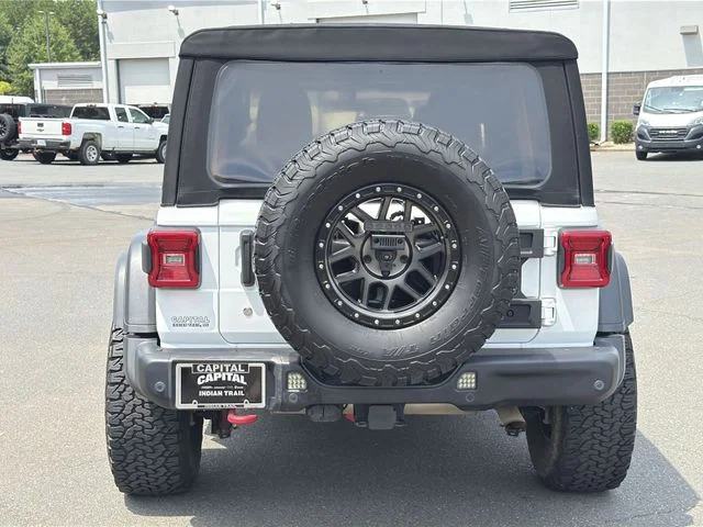 Used 2018 White Jeep Unlimited Rubicon image 12