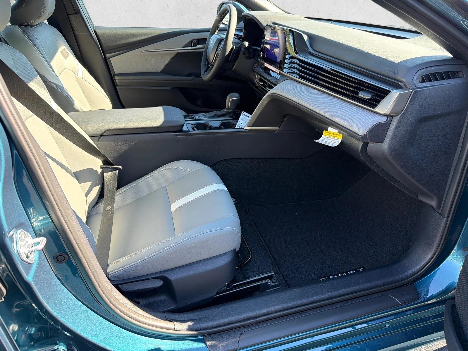 New 2026 Ocean Gem Toyota SE image 13
