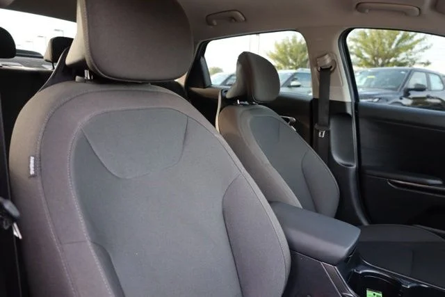 Used 2026 Blue Kia LXS image 36
