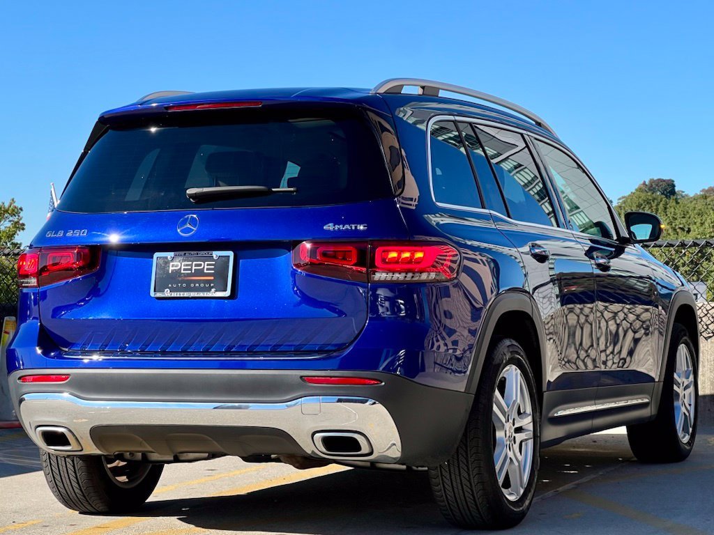 Used 2023 Blue Mercedes-Benz GLB 250 image 6
