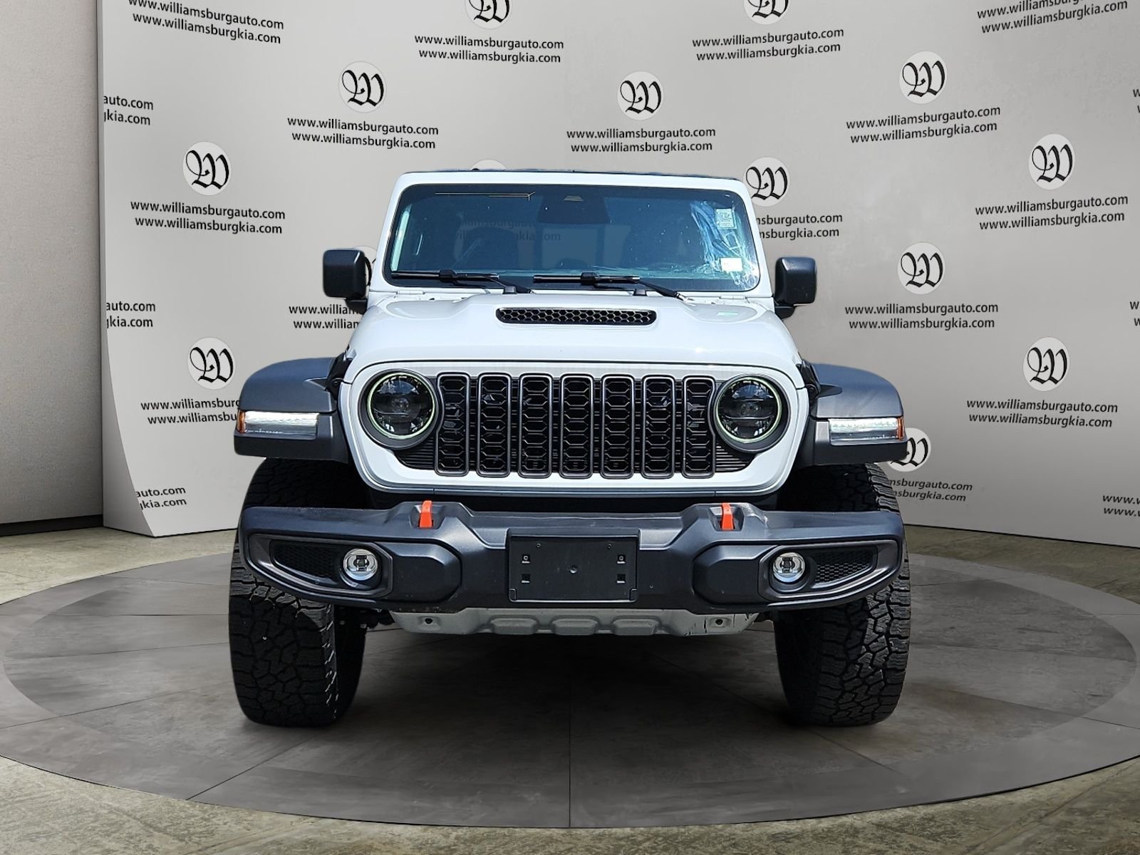 Used 2026 White Jeep Mojave image 8