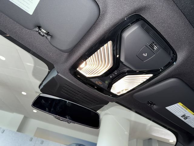 New 2026 Alpine White BMW sDrive40i image 21