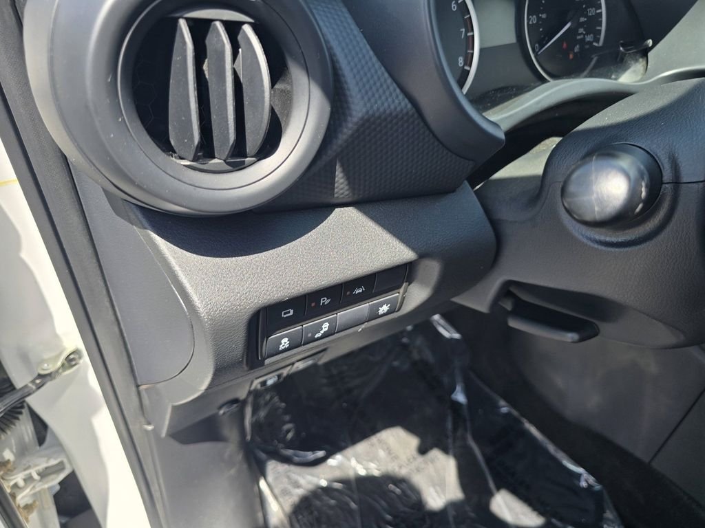 Used 2025 White Nissan S image 22