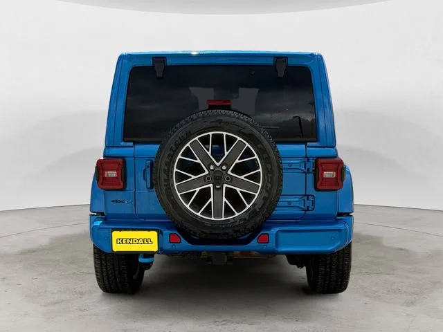 Used 2022 Blue Pearl Jeep Unlimited Sahara 4xe image 4