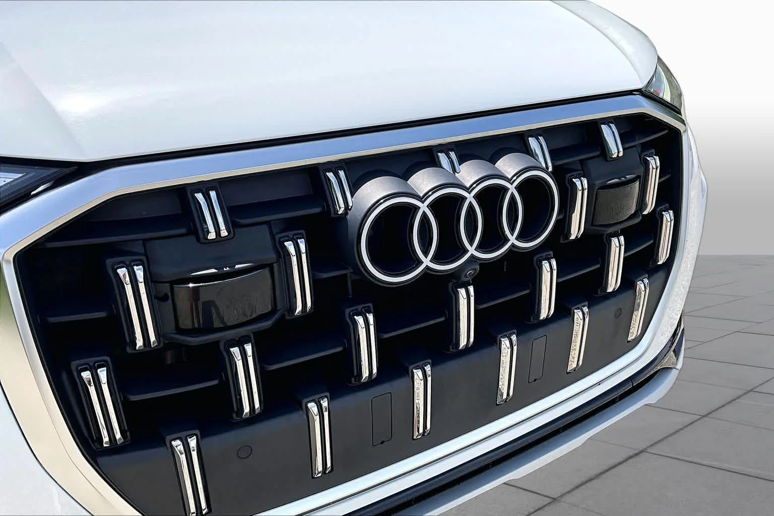 Certified Used 2025 Carrara White Audi Premium Plus image 32