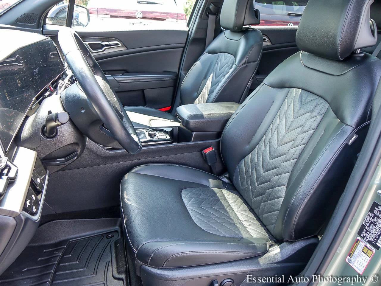 Used 2024 Jungle Green Kia X-Line image 7