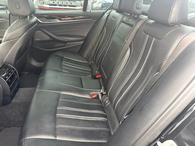 Used 2018 Black BMW 540i xDrive image 25