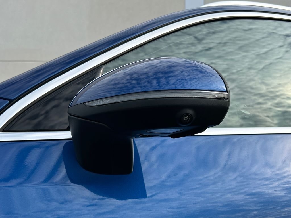 New 2027 Starling Blue Metallic Mercedes-Benz GLC 300 image 32