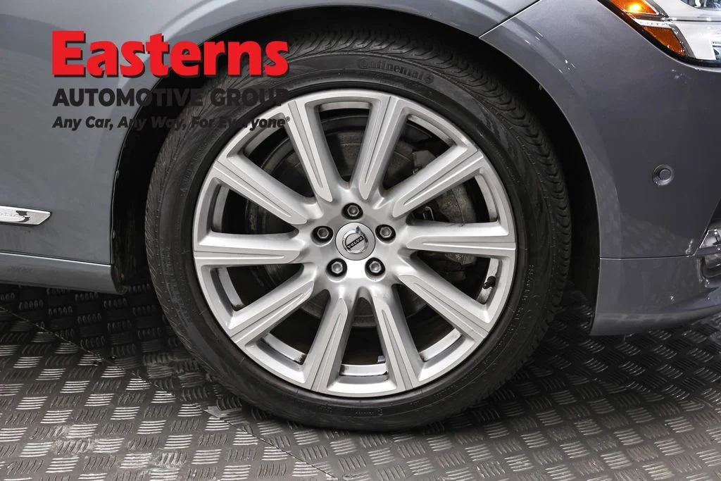Used 2018 Gray Volvo T6 Inscription image 32