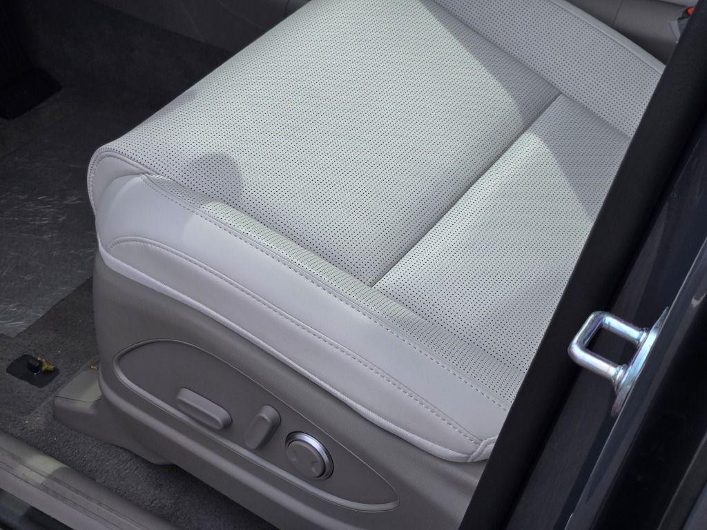 New 2026 Gray Pearl Hyundai SEL 8P image 23