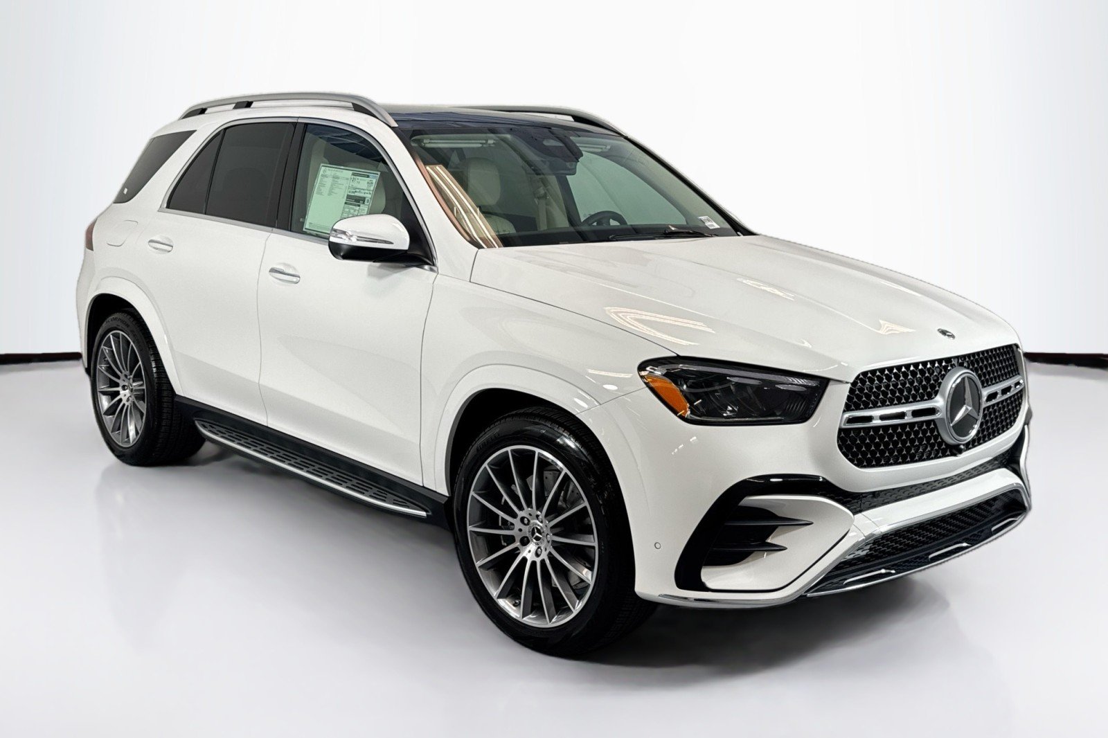 New 2026 Polar White Mercedes-Benz GLE 450 4MATIC® SUV image 3