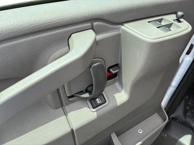 2026 Chevrolet Express Cargo Work Van - Photo 12