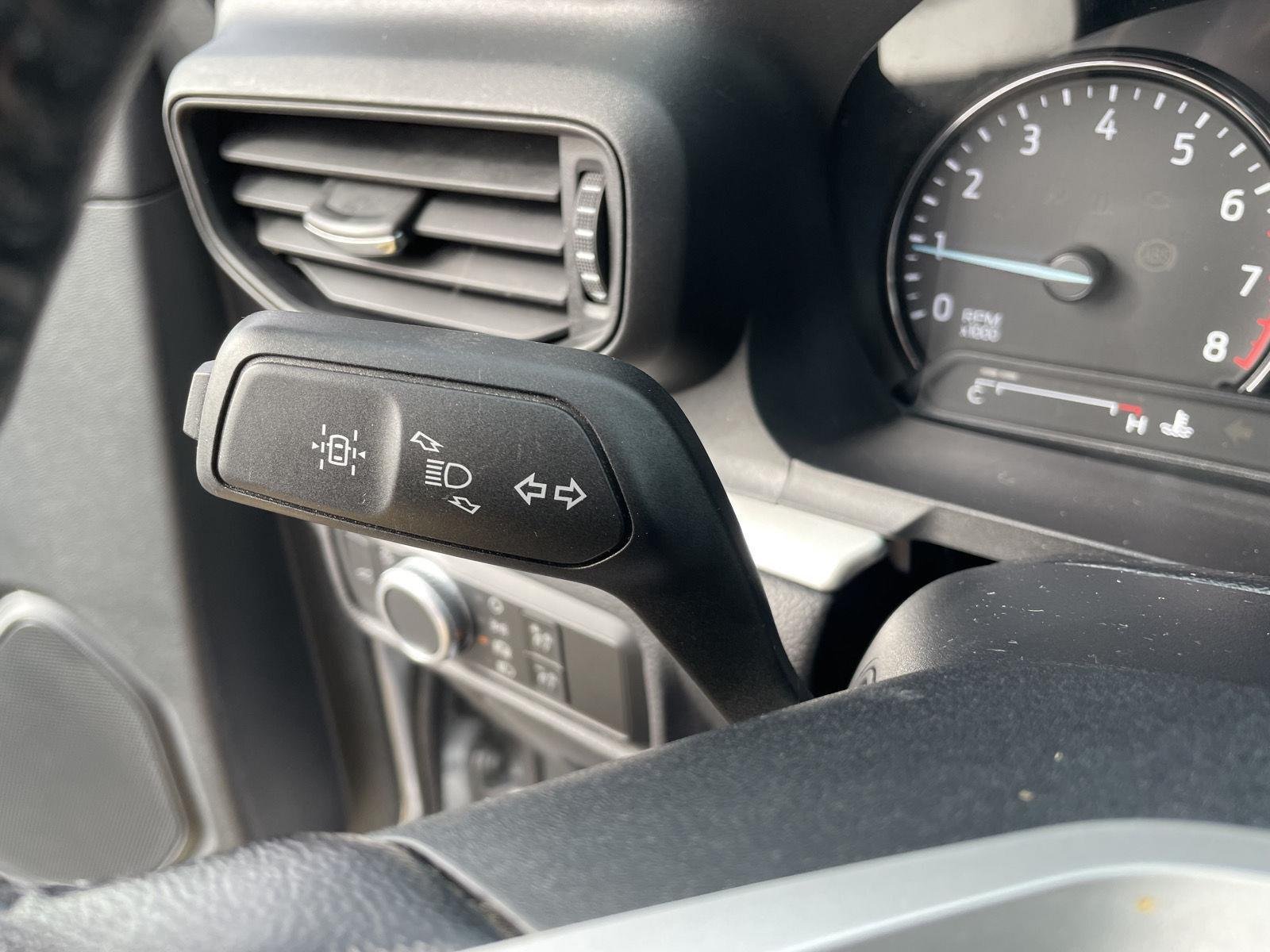 Used 2022 Iconic Silver Ford XLT image 18