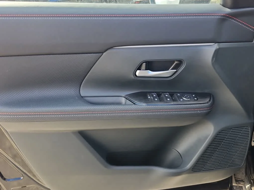 2026 Nissan KICKS SR AWD - Photo 9