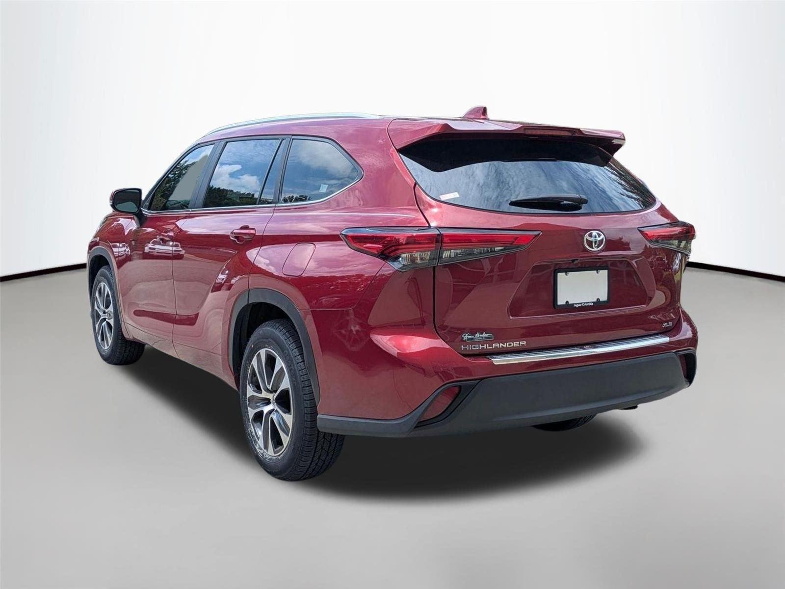 Used 2023 Ruby Flare Pearl Toyota XLE image 20
