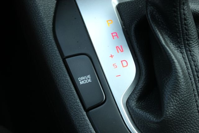 Used 2024 Gray Kia LXS image 9