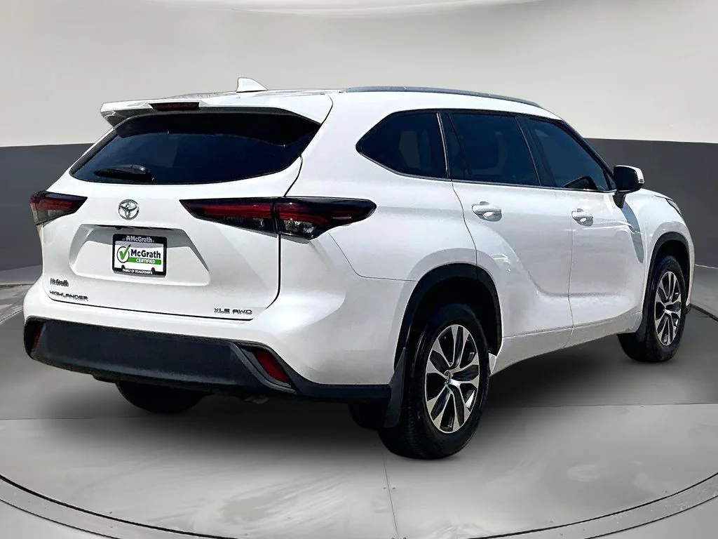 Certified Used 2024 Beige Toyota XLE image 7