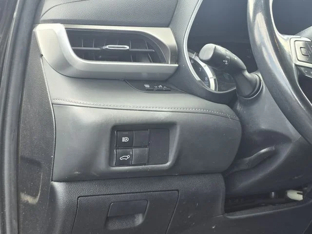 Used 2022 Black Toyota XLE image 19