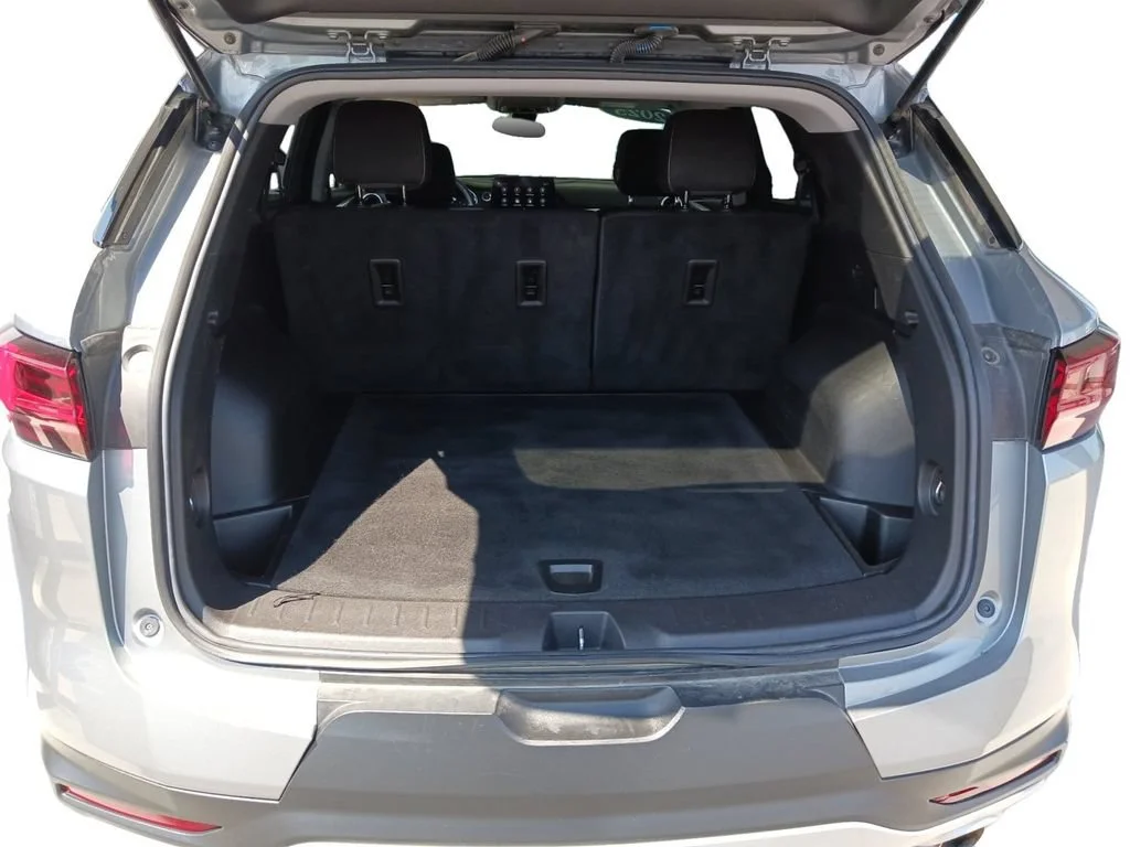 Used 2025 Sterling Gray Metallic Chevrolet 2LT image 13