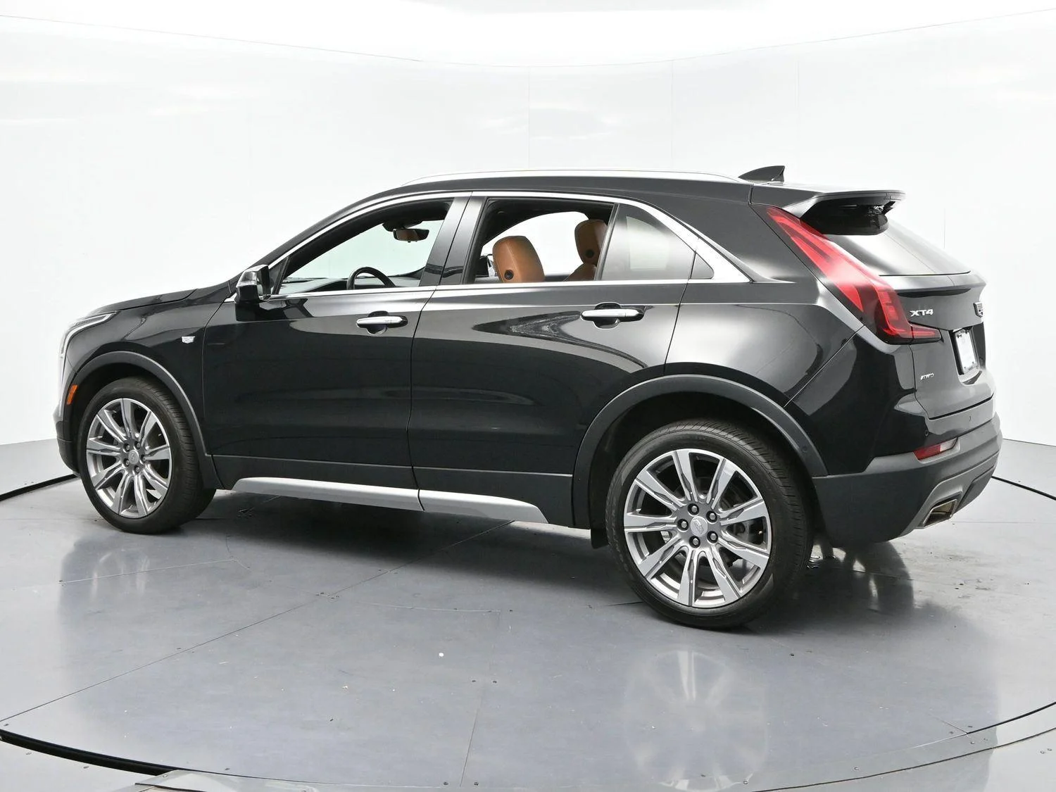 Used 2022 Stellar Black Metallic Cadillac Premium Luxury image 5